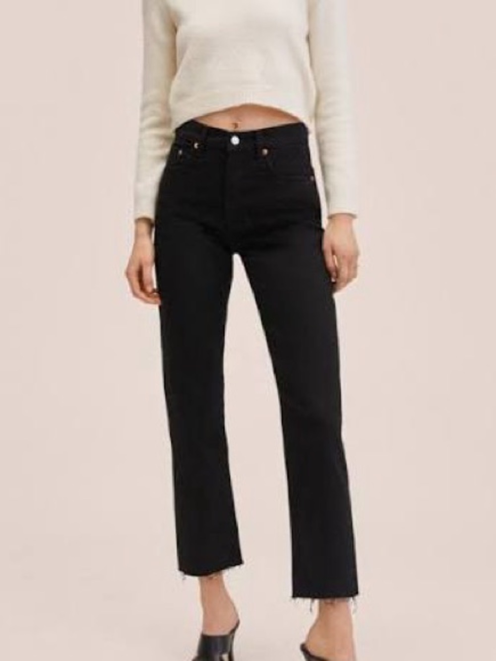 Black Women’s Frayed Hem Jeans